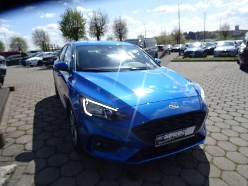 Gebraucht Ford Focus ST-Line 182 PS (133 kW) 2020 Dynamicblau metallic Kleinwagen