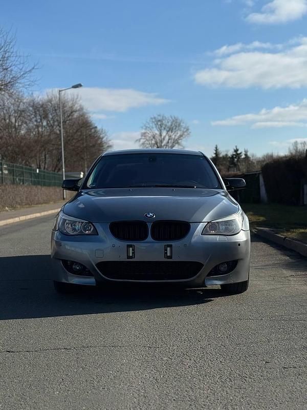 Gebraucht BMW 520 170 PS (125 kW) 2004 Grau Limousine