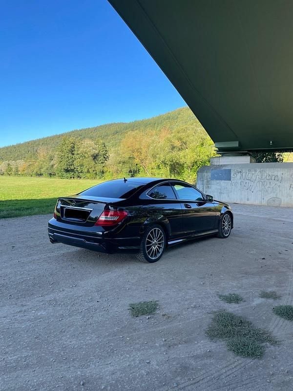 Gebraucht Mercedes C250 204 PS (150 kW) 2013 Schwarz Coupé