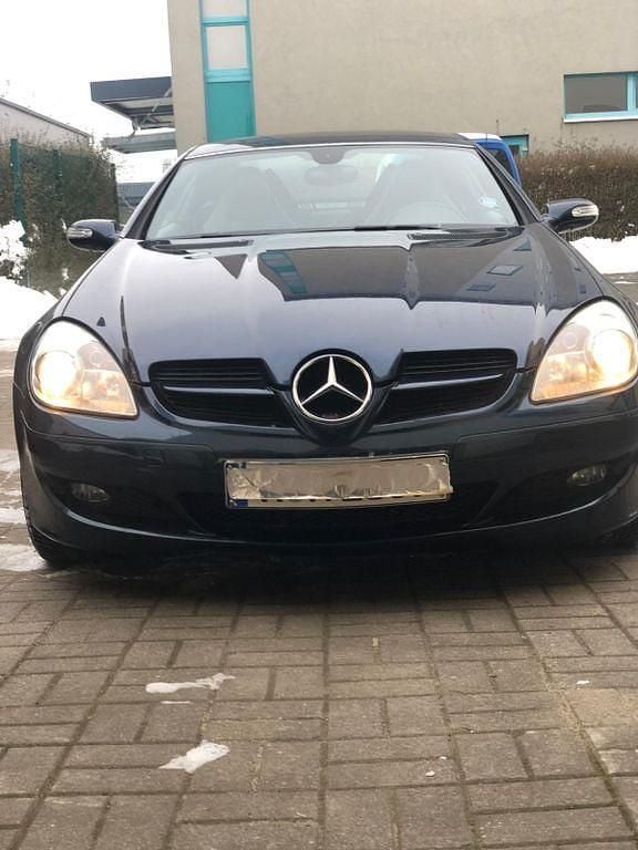 Blau Gebraucht 2006 Mercedes SLK200 Cabrio | 7.777 € (Guter Preis) - Bild 1/4
