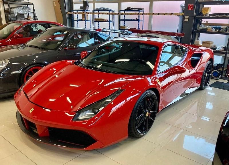 Gebraucht Ferrari 488 669 PS (492 kW) 2017 Rot Coupé