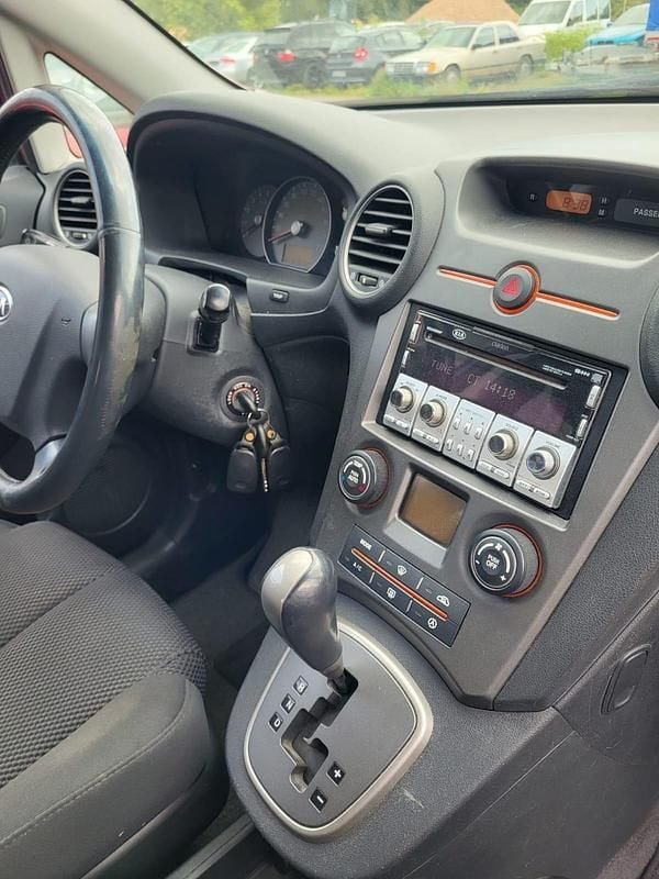 Gebraucht Kia Carens 140 PS (102 kW) 2008 Blau Van / Kleinbus