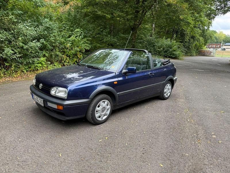 Blau Gebraucht 1998 VW Golf Cabriolet Karmann Cabrio | 3.900 € (Fairer Preis) - Bild 1/4
