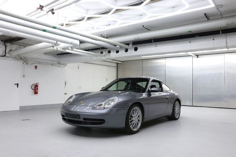 Gebraucht 2001 Porsche 911 Carrera 4 Coupé | 23.900 € (Etwas zu teuer) - Bild 1/4