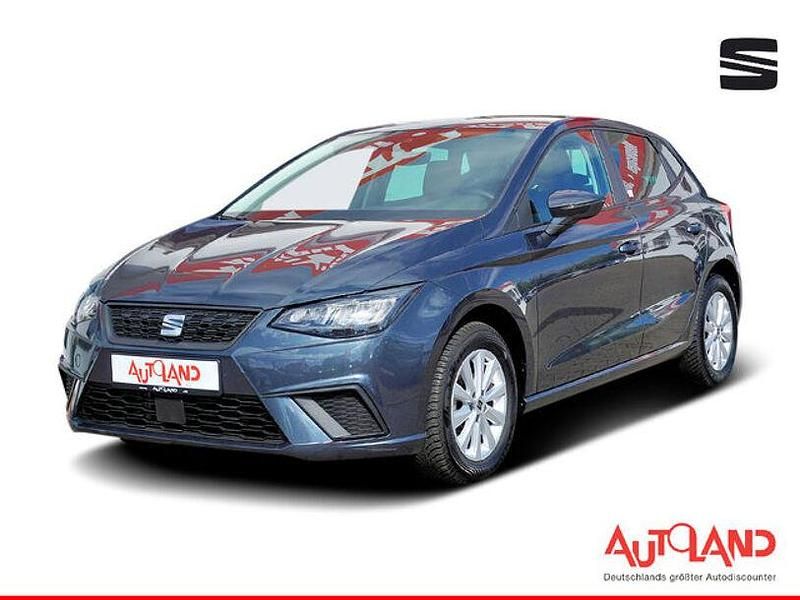 Grau Gebraucht 2024 Seat Ibiza Style Limousine | 18.950 € (Etwas zu teuer) - Bild 1/4
