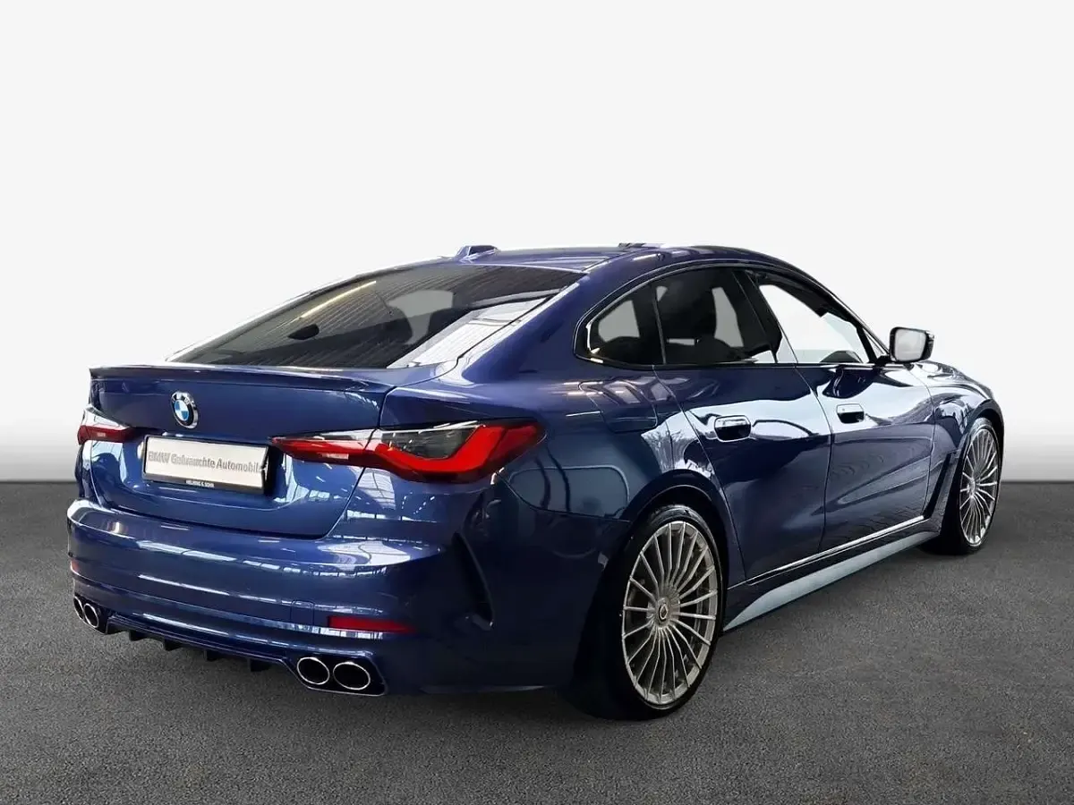 Używany Alpina D4 355 KM (261 kW) 2022 Niebieski Coupe
