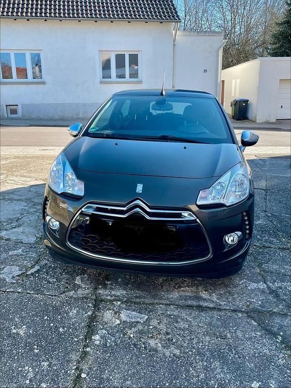 Gebraucht Citroën DS3 Cabriolet 156 PS (114 kW) 2014 Braun Cabrio