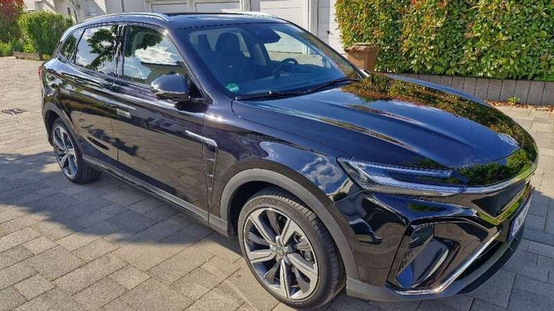 Schwarz Gebraucht 2022 MG Marvel R Performance SUV | 25.900 € (Guter Preis) - Bild 1/4