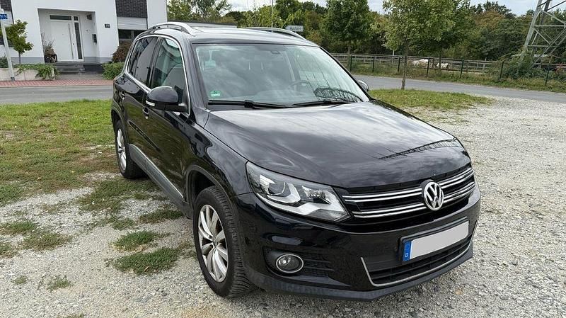 Schwarz Gebraucht 2012 VW Tiguan Sportline SUV | 8.900 € (Guter Preis) - Bild 1/4