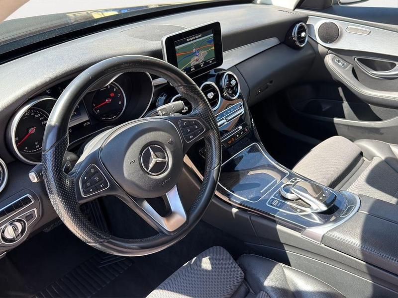 Second-hand Mercedes C180 Avantgarde 156 CP (114 kW) 2016 Negru Berlinǎ