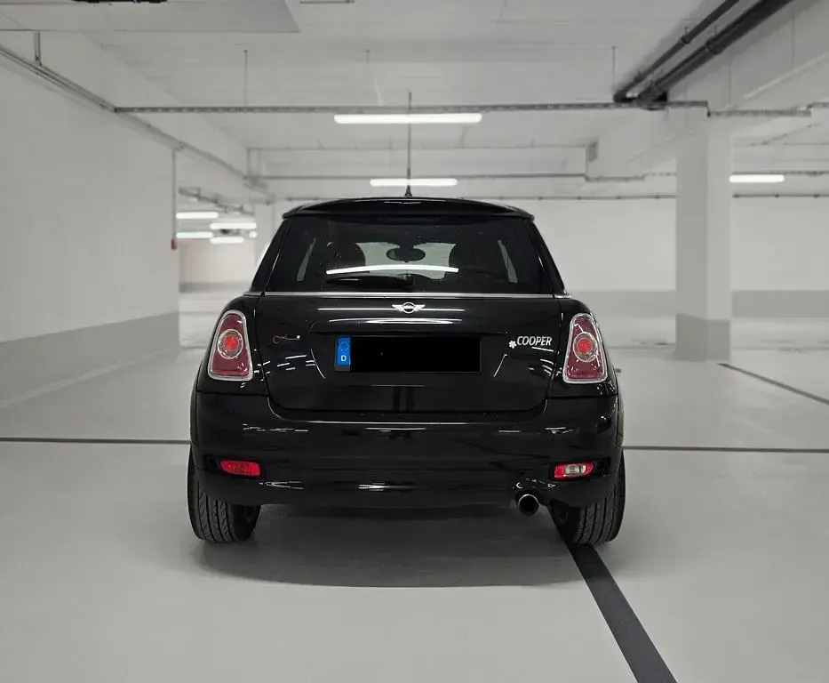 Gebraucht Mini Cooper 122 PS (89 kW) 2010 Schwarz Kleinwagen