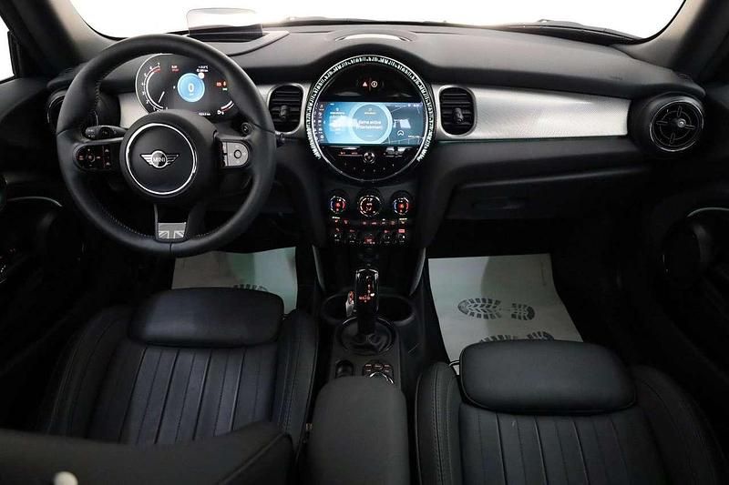 Gebraucht Mini Cooper S 178 PS (130 kW) 2022 Chili red Kleinwagen