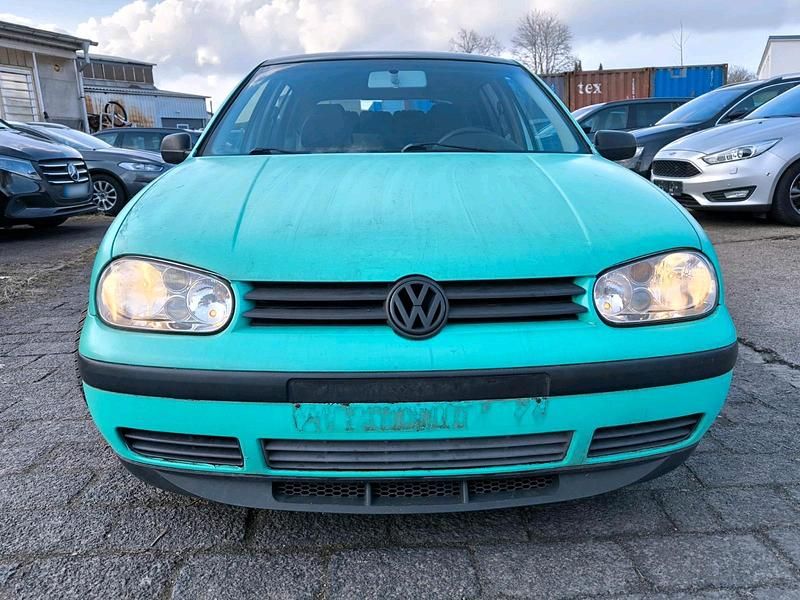 Gebraucht VW Golf IV 105 PS (77 kW) 2002 Grau Kleinwagen