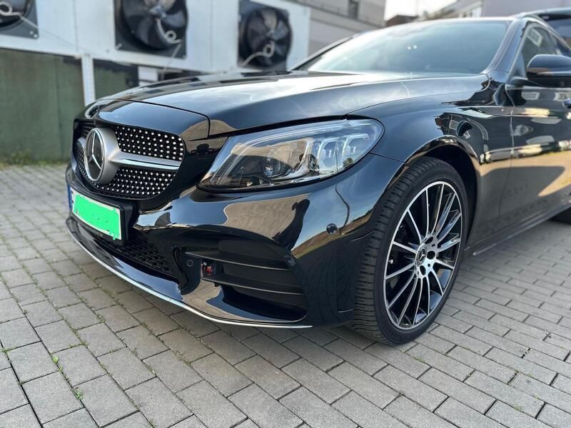 Schwarz Gebraucht 2019 Mercedes C300 Kombi | 33.500 € (Fairer Preis) - Bild 1/4