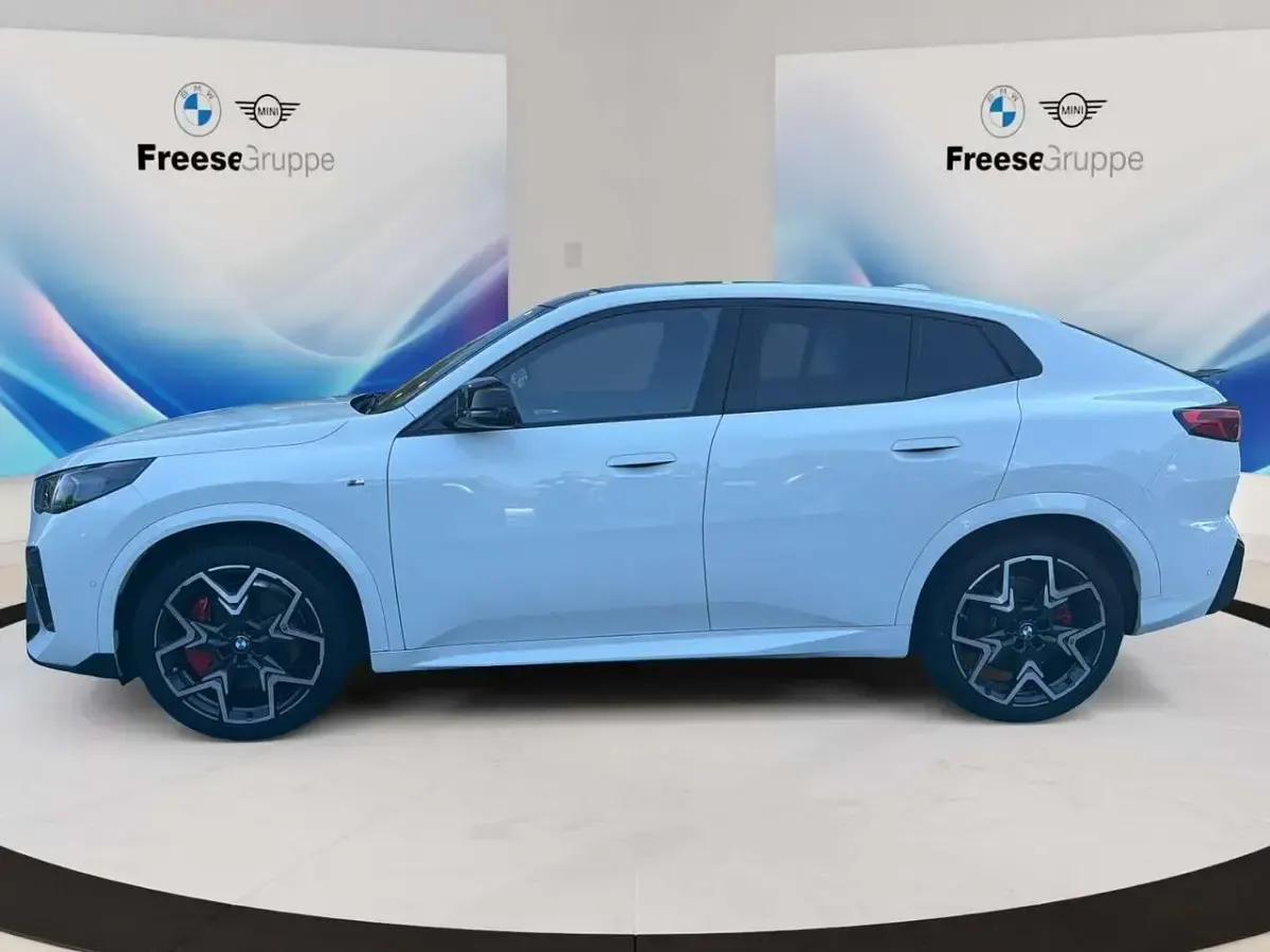 Gebraucht BMW X2 Luxury Line 300 PS (220 kW) 2025 Weiß SUV