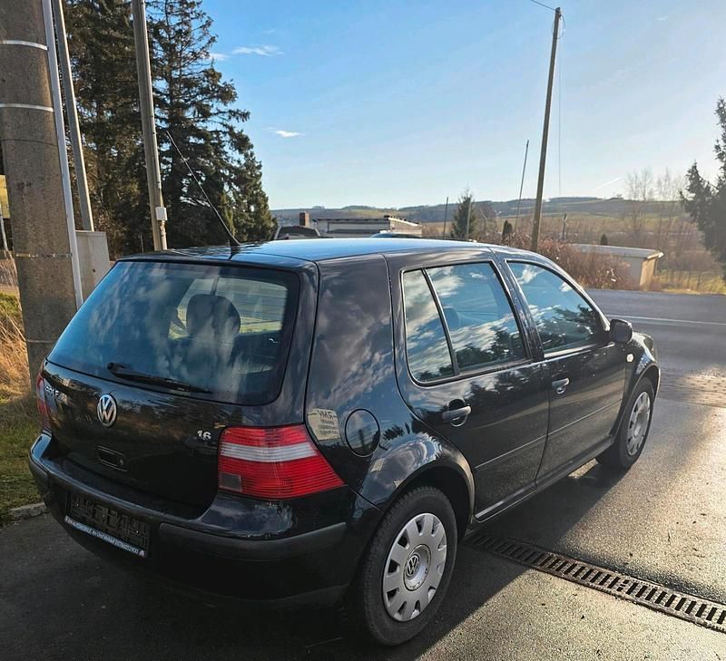 Gebraucht VW Golf IV 102 PS (75 kW) 2003 Schwarz Limousine