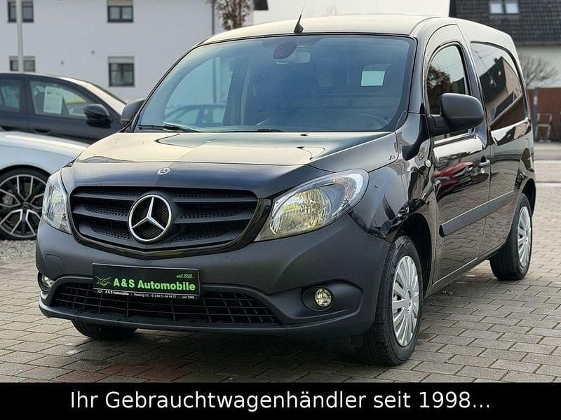 Gebraucht Mercedes Citan 111 116 PS (85 kW) 2021 Schwarz Van / Kleinbus