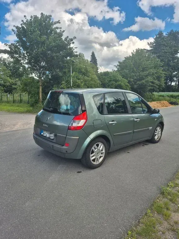 Gebraucht Renault Scénic II Dynamique 135 PS (99 kW) 2005 Grün Van / Kleinbus