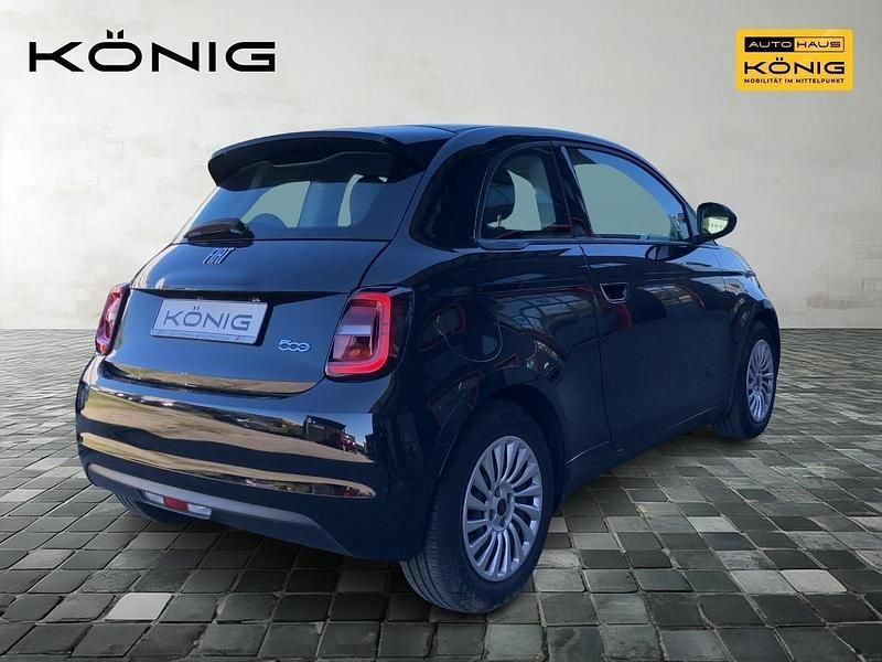 Gebraucht Fiat 500e 86 kW (118 PS) 2023 Schwarz Kleinwagen