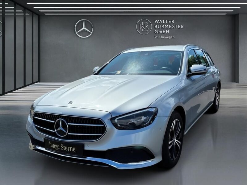 Silber Gebraucht 2022 Mercedes E220 Avantgarde Limousine | 38.490 € (Guter Preis) - Bild 1/4