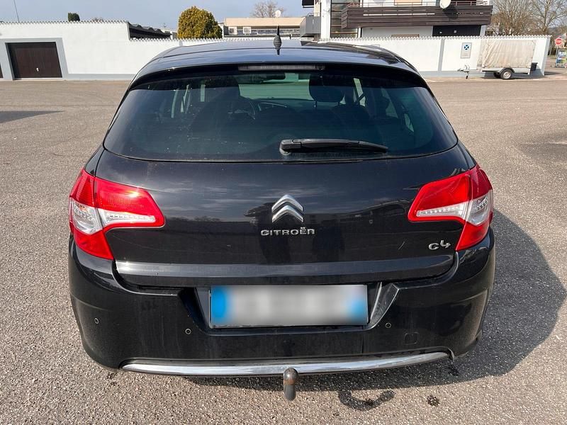 Gebraucht Citroën C4 92 PS (67 kW) 2011 Schwarz Limousine