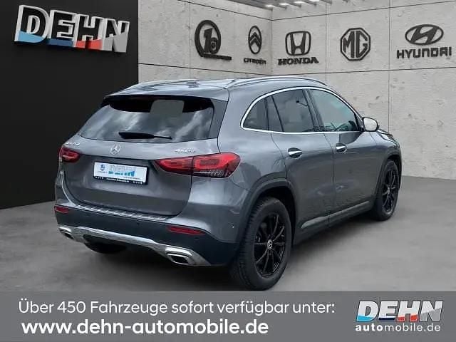 Gebraucht Mercedes GLA250 Progressive 224 PS (164 kW) 2021 Grau SUV