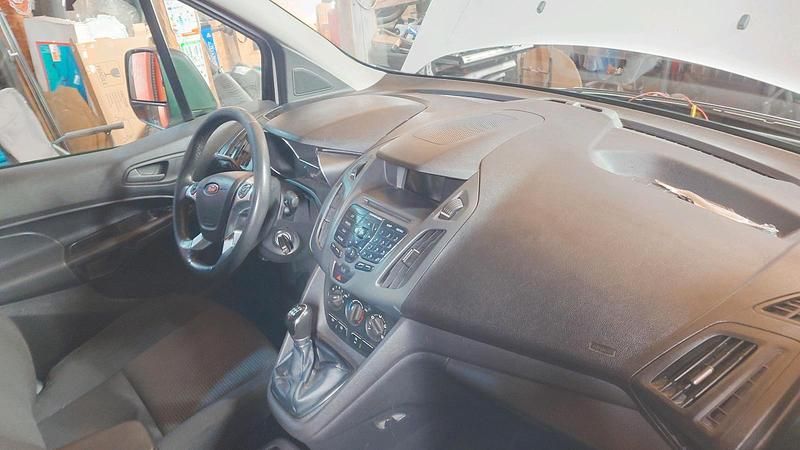 Gebraucht Ford Transit Connect 95 PS (69 kW) 2014 Weiß Van / Kleinbus