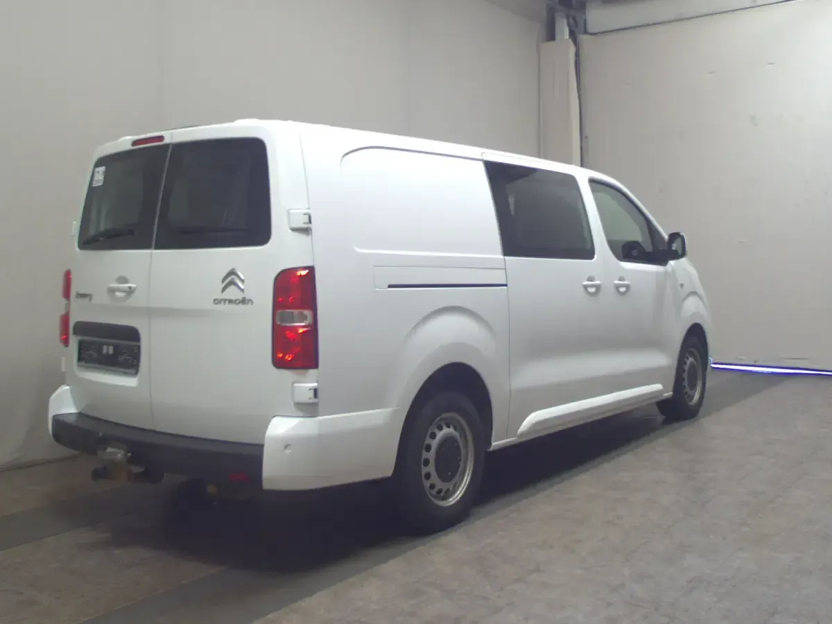 Käytetty Citroën Jumpy 179 HP (131 kW) 2021 Valkoinen Tila-auto