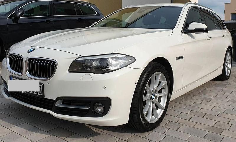 Weiß Gebraucht 2014 BMW 520 Comfort Edition Kombi | 9.300 € (Fairer Preis) - Bild 1/4