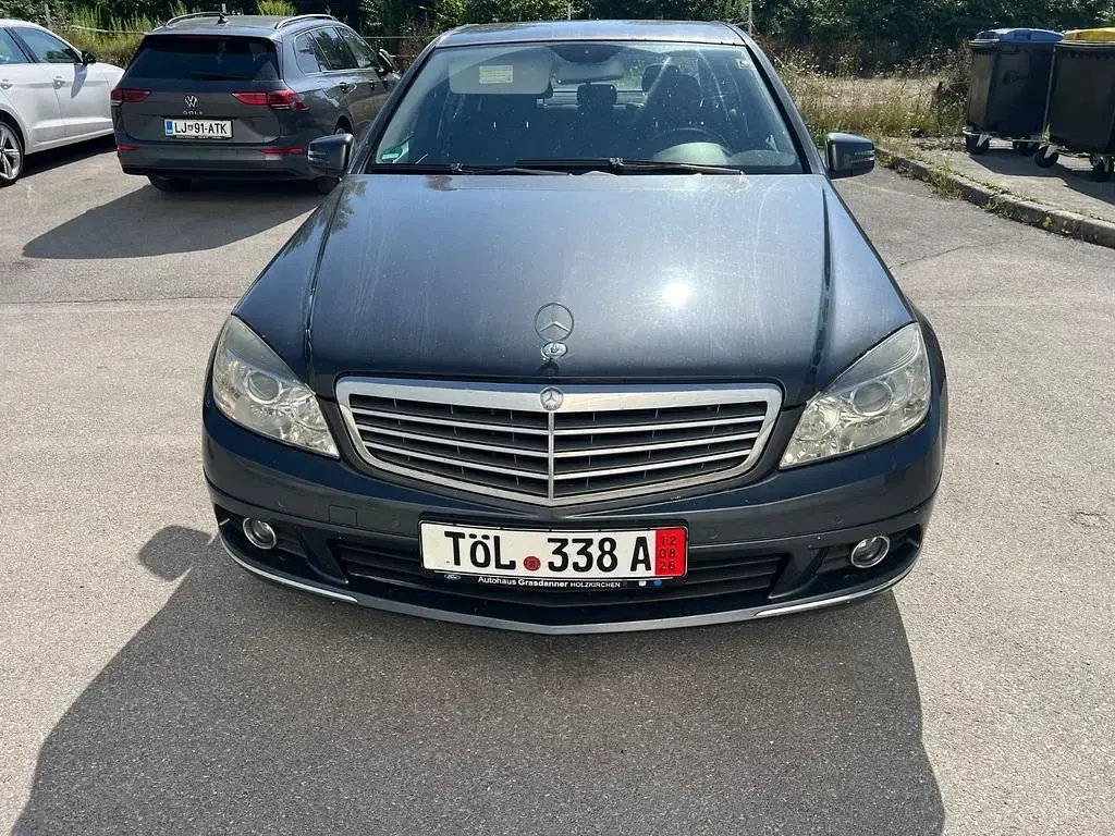 Gebraucht Mercedes C200 136 PS (100 kW) 2010 Grau Limousine