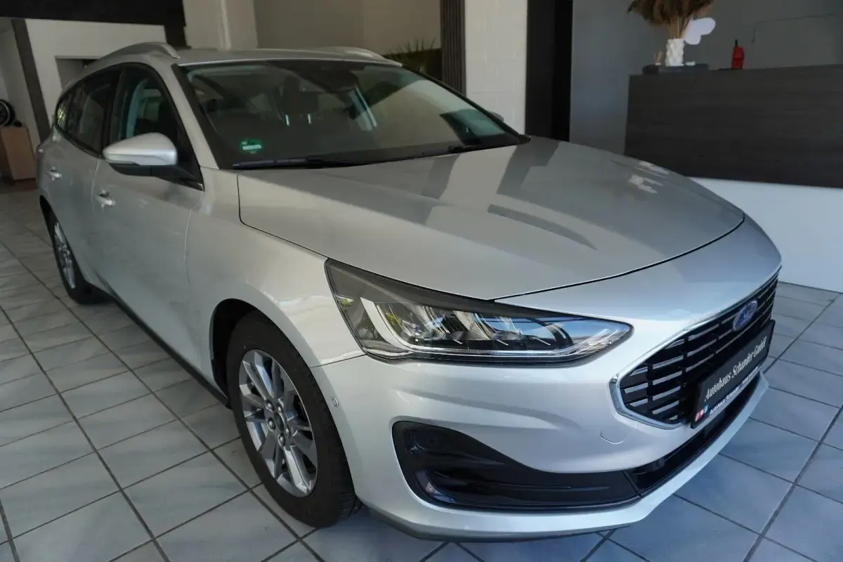 Usata Ford Focus Titanium 120 CV (88 kW) 2022 Argento Station wagon