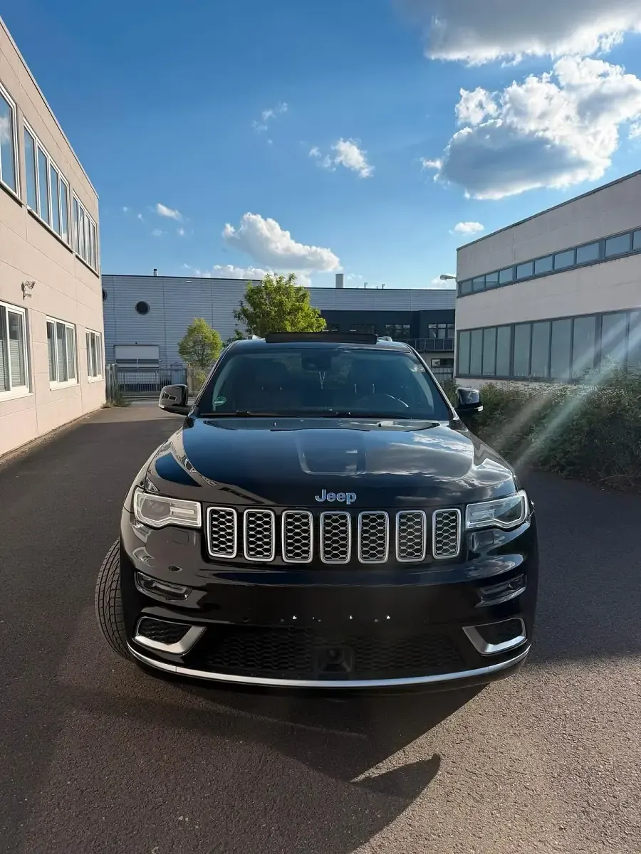 Gebraucht Jeep Grand Cherokee Summit 250 PS (183 kW) 2020 Schwarz SUV