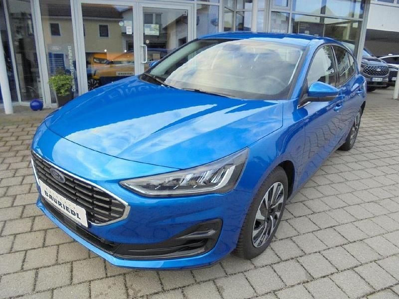 Blau Gebraucht 2024 Ford Focus Titanium Limousine | 22.990 € (Superpreis) - Bild 1/4