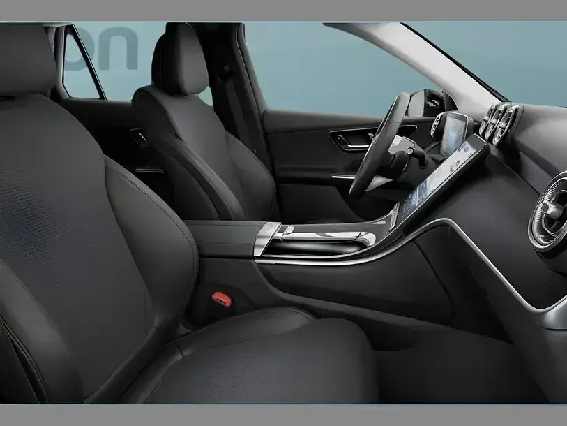 Gebraucht Mercedes GLC220 197 PS (144 kW) 2025 Schwarz SUV