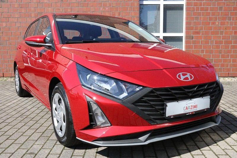 Gebraucht Hyundai i20 Select 79 PS (58 kW) 2025 Rot Kleinwagen