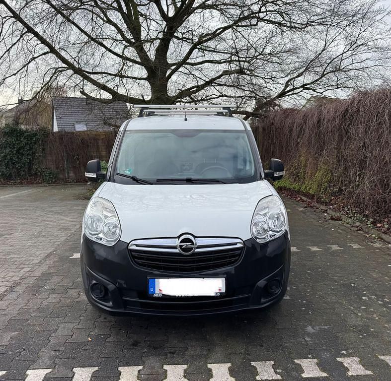 Gebraucht Opel Combo 90 PS (66 kW) 2016 Weiß Van / Kleinbus