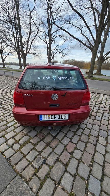 Gebraucht VW Polo Basis 60 PS (44 kW) 2001 Rot Limousine