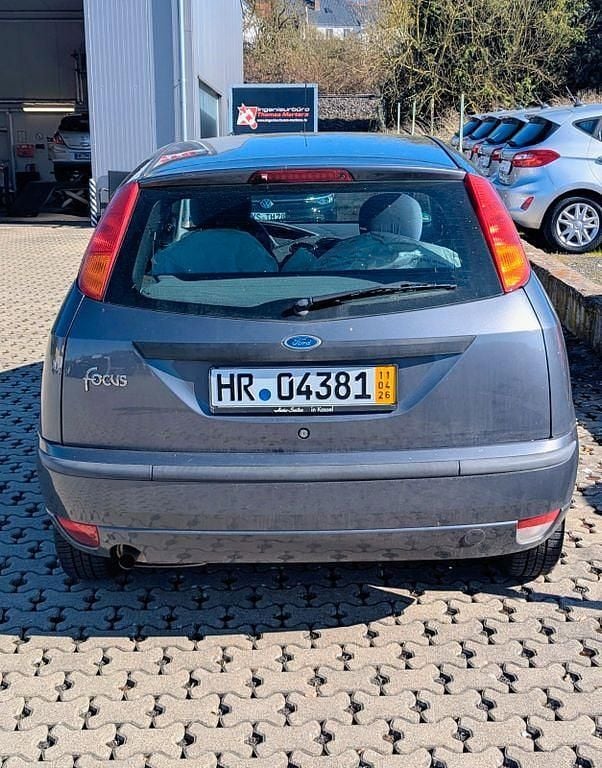 Gebraucht Ford Focus Ghia 116 PS (85 kW) 2003 Grau Limousine