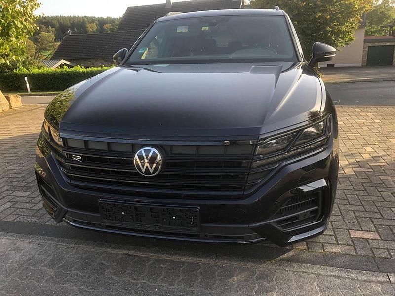 Schwarz Gebraucht 2022 VW Touareg R SUV | 65.400 € - Bild 1/4