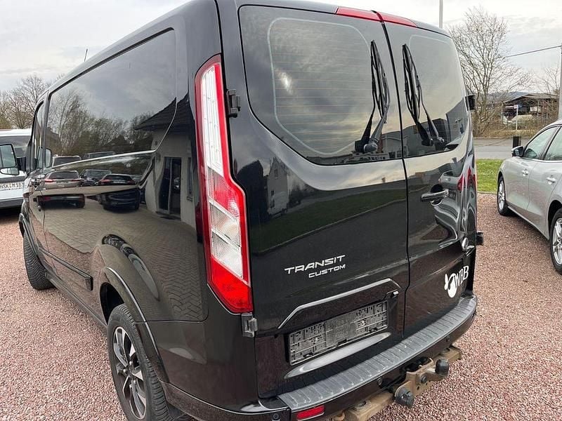 Gebraucht Ford Transit Custom Sport 170 PS (125 kW) 2017 Schwarz Limousine