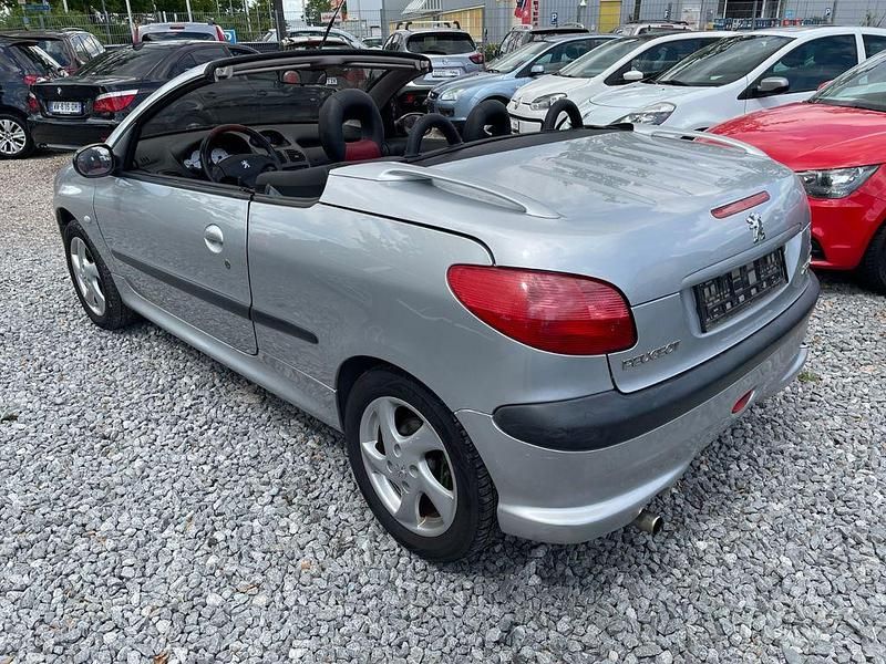 Gebraucht Peugeot 206 CC Platinum 109 PS (80 kW) 2002 Grau Cabrio
