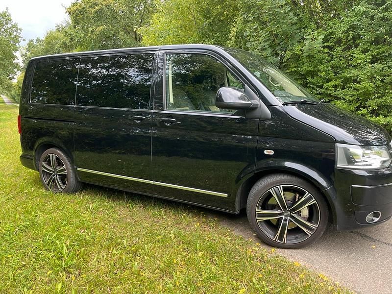 Second-hand VW T5 180 CP (132 kW) 2012 Negru Van