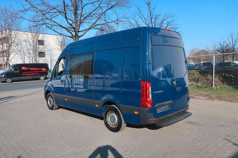 Gebraucht Mercedes Sprinter 163 PS (119 kW) 2019 Blau Van