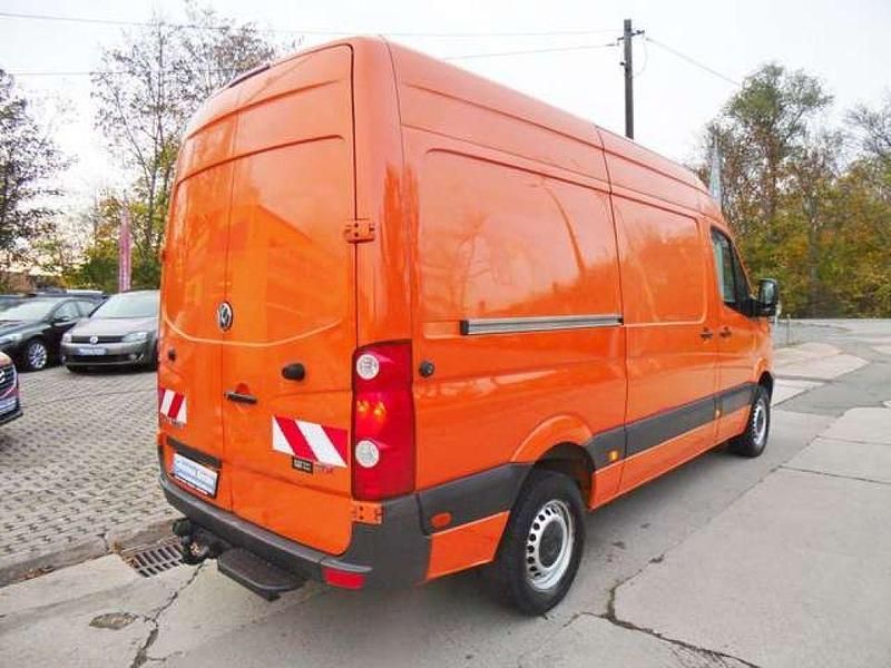 Gebraucht VW Crafter 163 PS (119 kW) 2016 Leuchtorange Van
