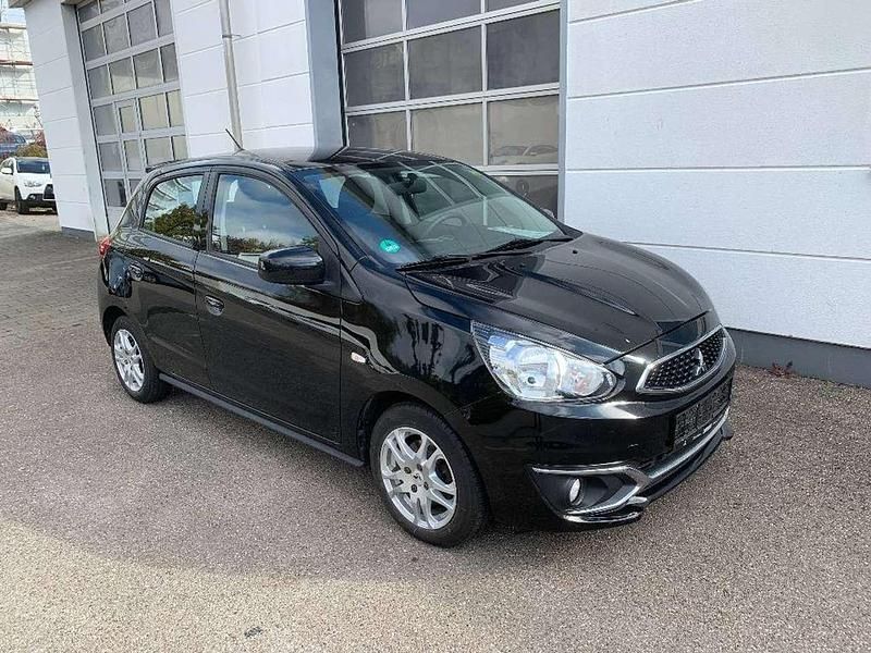 Magicschwarz Gebraucht 2020 Mitsubishi Space Star Diamant Edition Limousine | 7.940 € (Teuer) - Bild 1/4