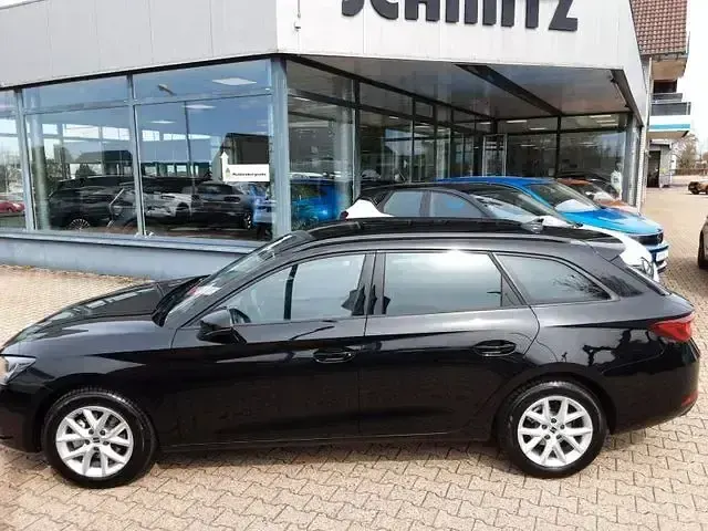 Gebraucht Seat Leon Style 150 PS (110 kW) 2025 Mitternachtsschwarz (metallic) Kleinwagen