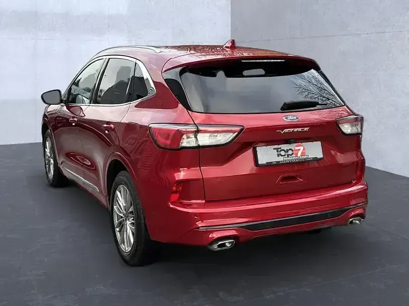 Używany Ford Kuga Vignale 190 KM (139 kW) 2022 Czerwony SUV
