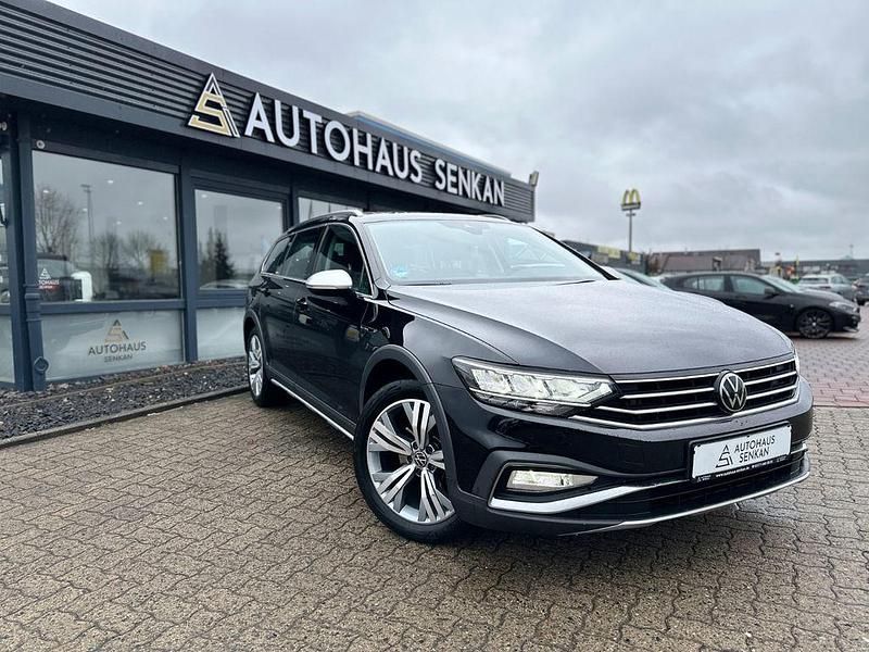 Gebraucht VW Passat Alltrack R 200 PS (147 kW) 2022 Schwarz Kombi