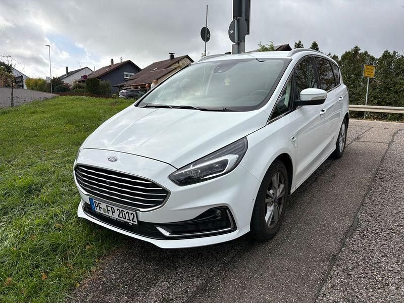 Weiß Gebraucht 2020 Ford S-MAX S Van / Kleinbus | 18.199 € (Fairer Preis) - Bild 1/4