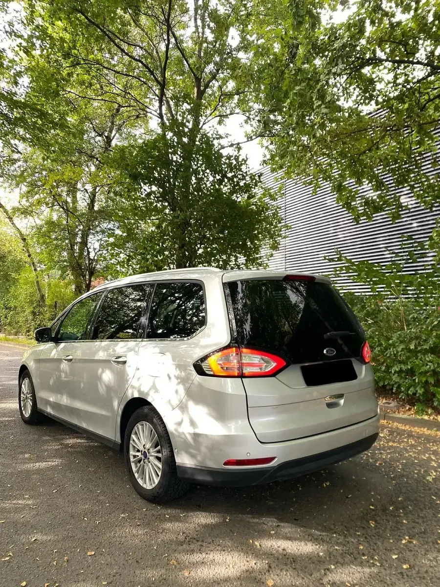 Gebraucht Ford Galaxy 190 PS (139 kW) 2019 Silber Van / Kleinbus